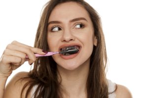 charcoal teeth whitening